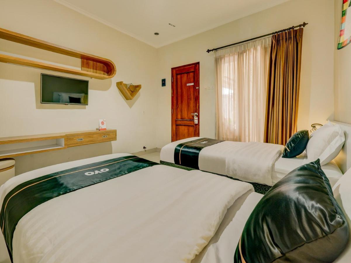 Collection O 3945 Bale Tardian Syariah Hotel Melati Eksteriør billede